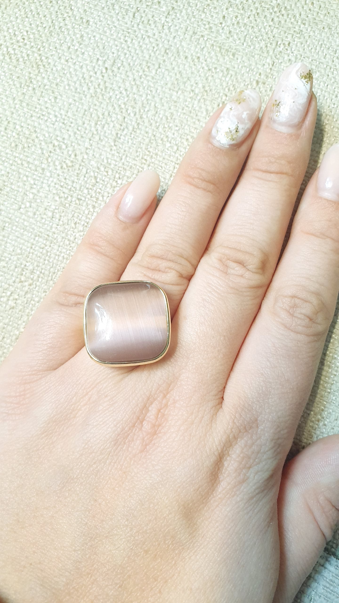 Anello in ottone con occhio di gatto