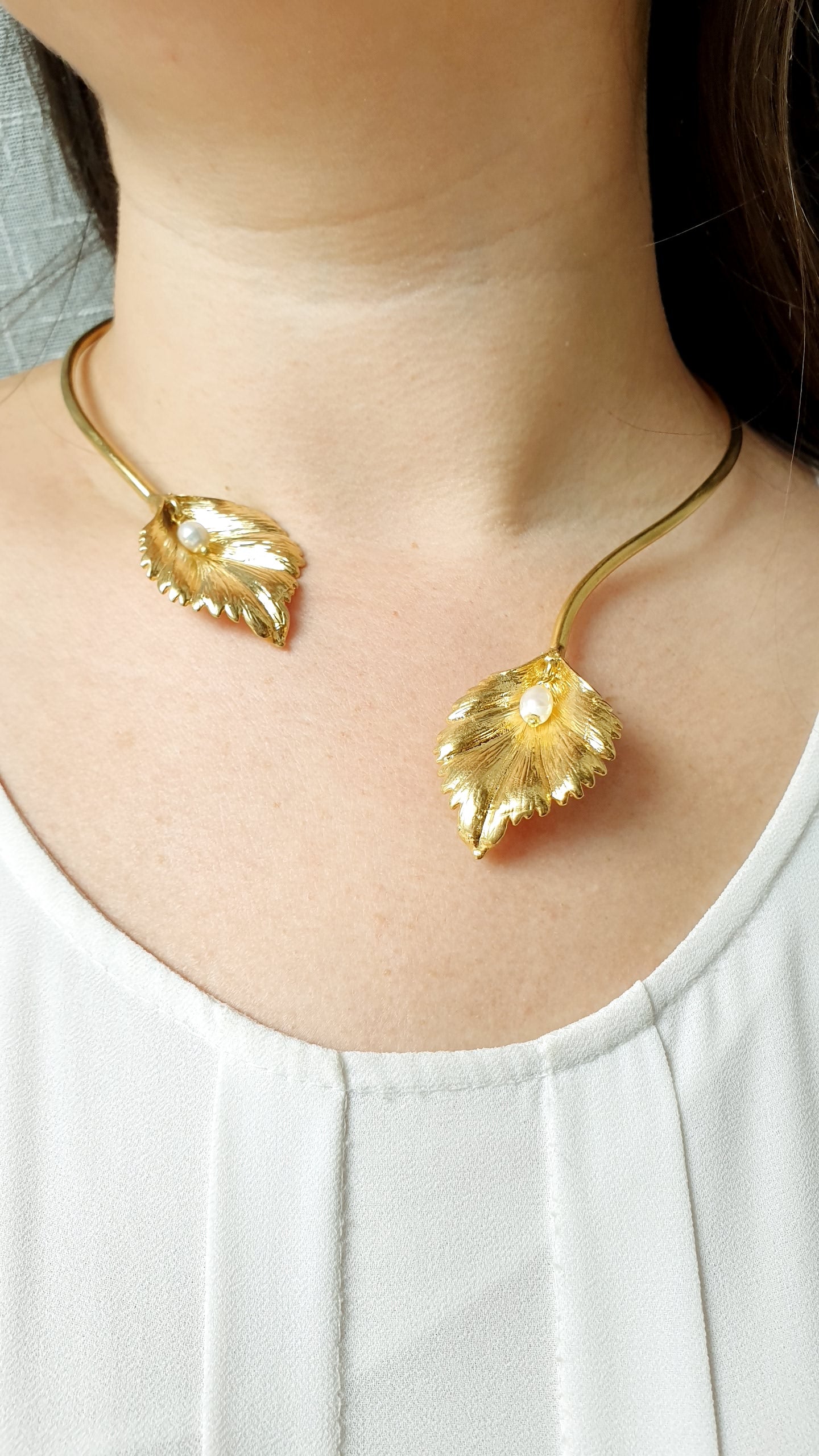 Girocollo in ottone con perle di fiume