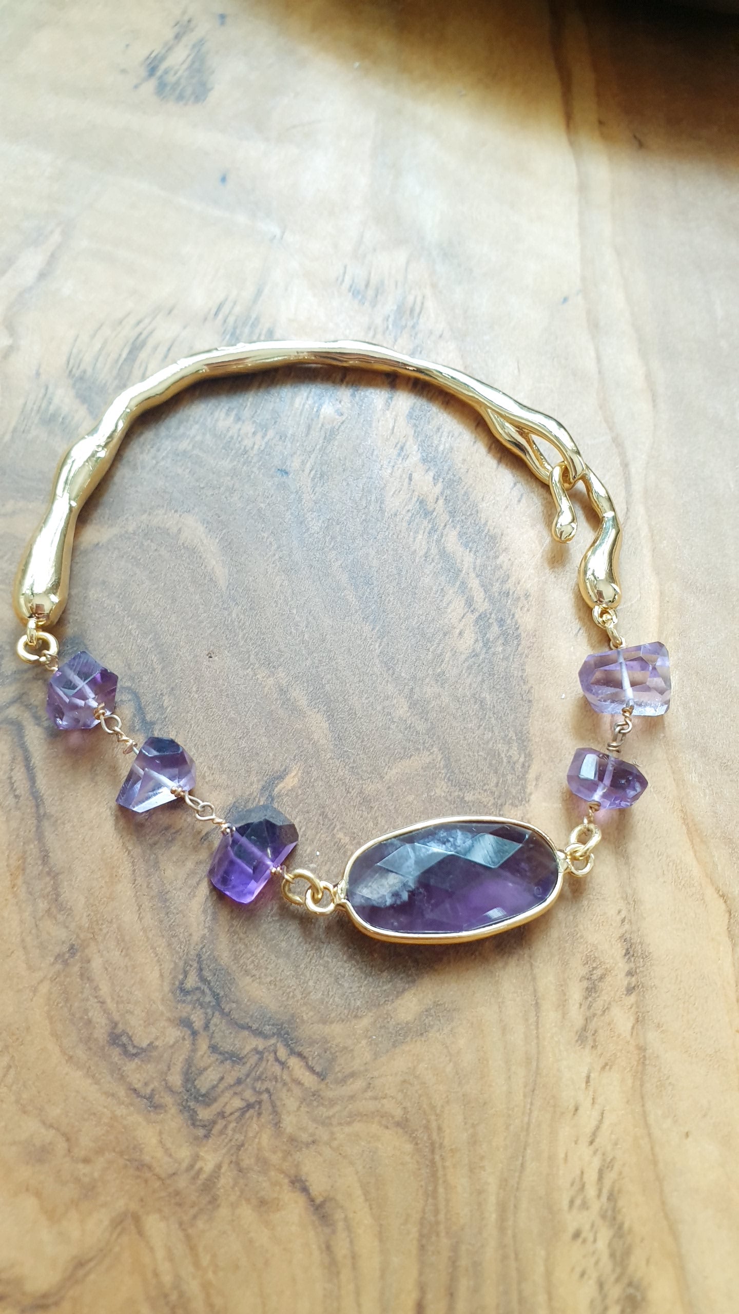 Bracciale in ottone con ametista
