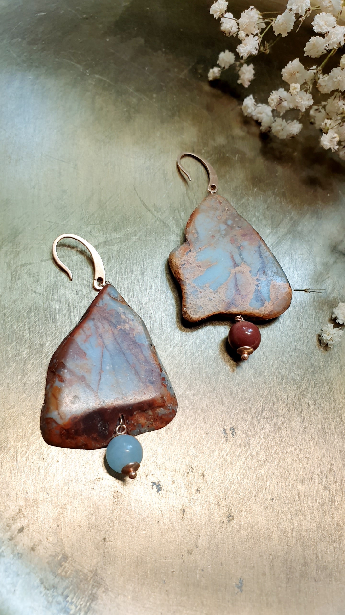 Orecchini di argento con agata terra,mokaite e acquamarina.