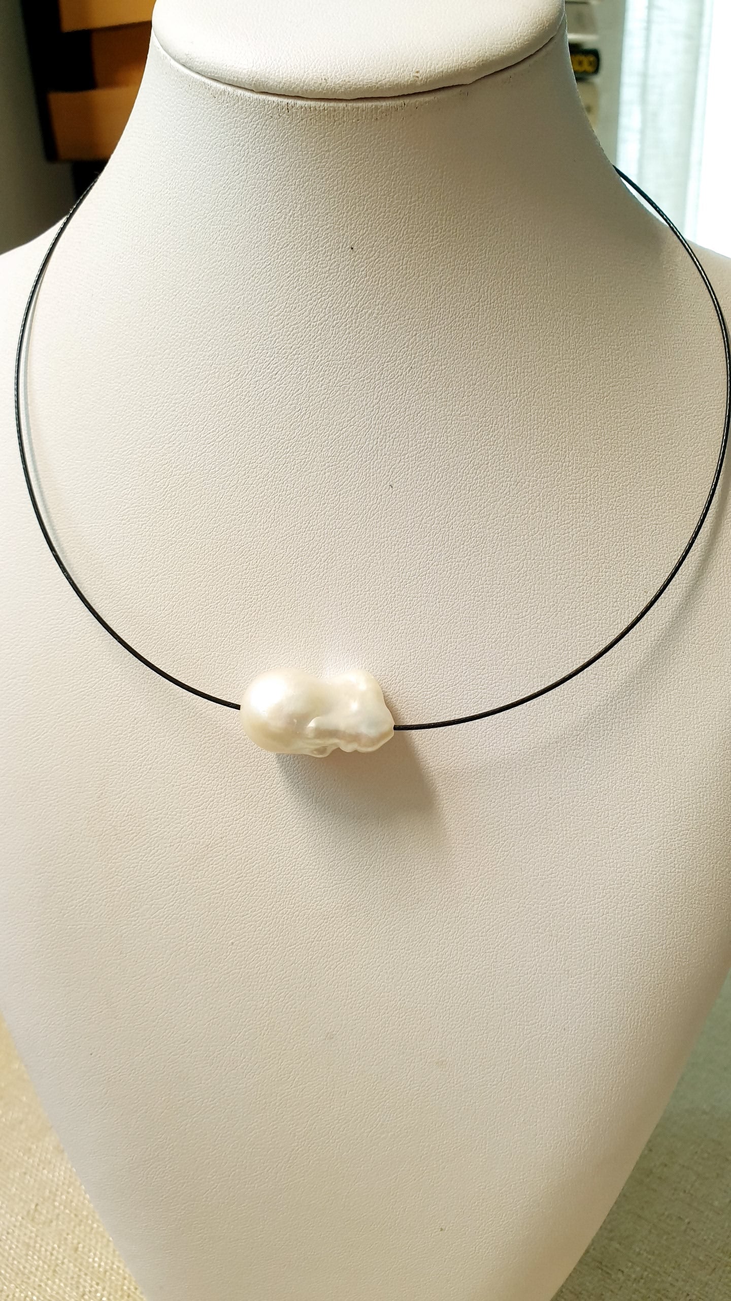 Girocollo  con perla barocca