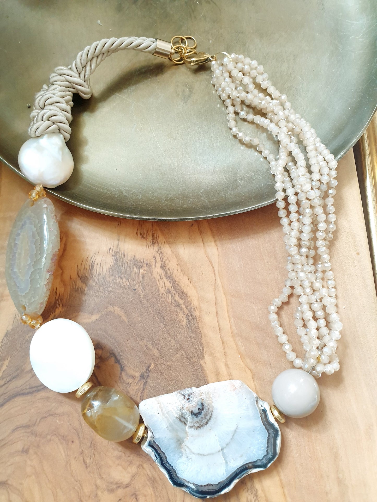 Collana agata, perla. quarzo, seta