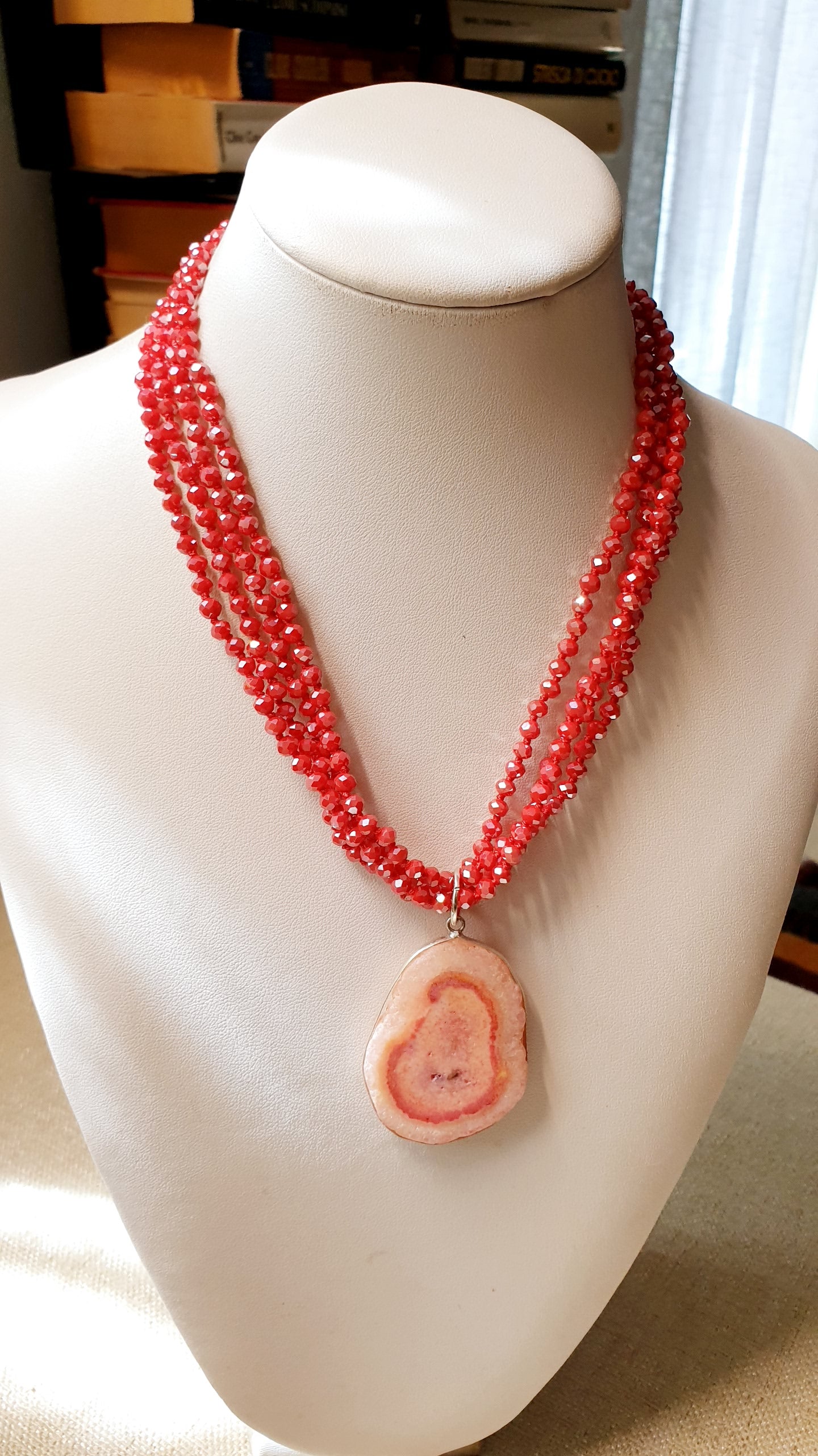 Collana di cristallini e agata