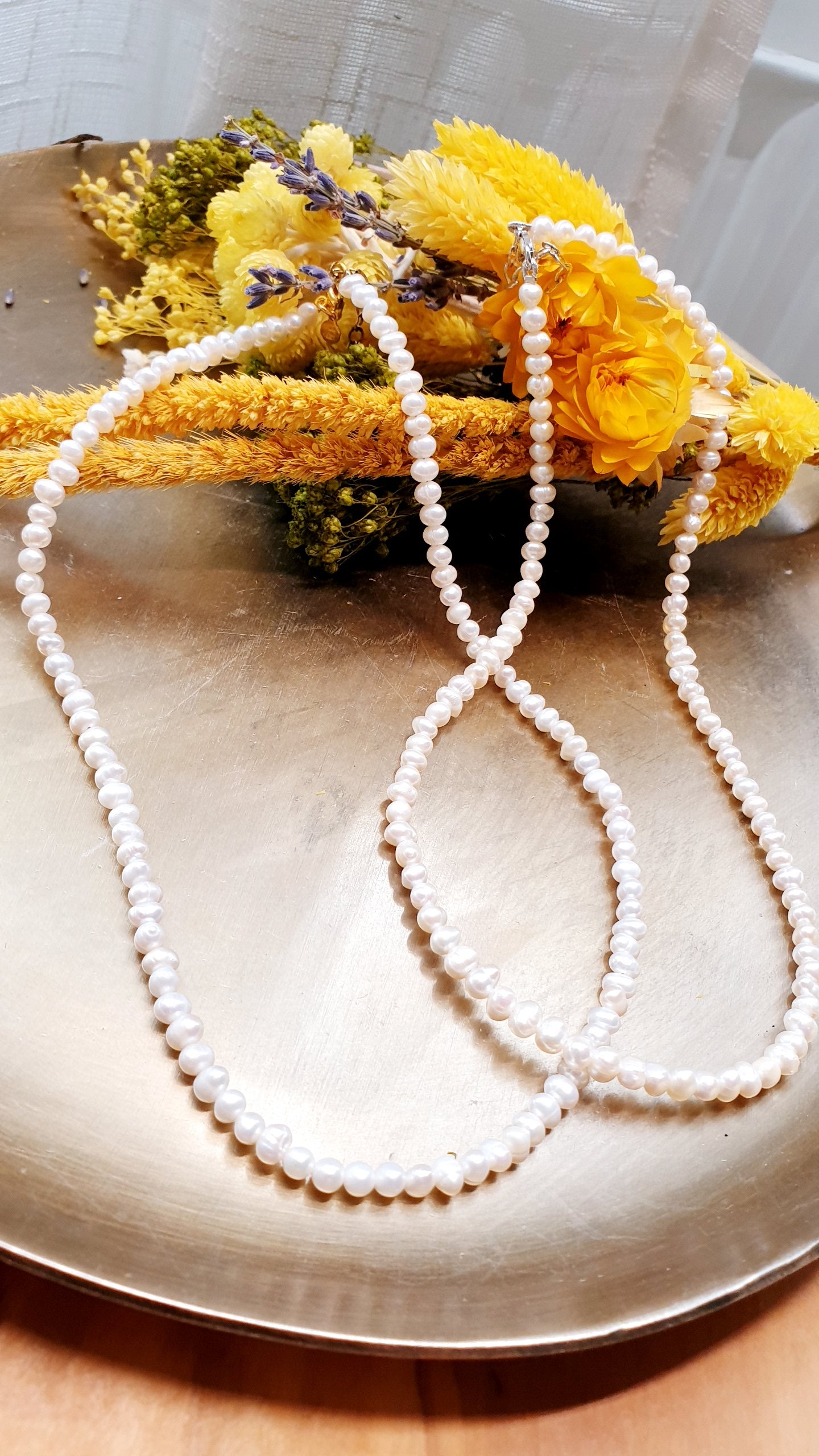 Girocollo con perle di fiume e chiusura di argento