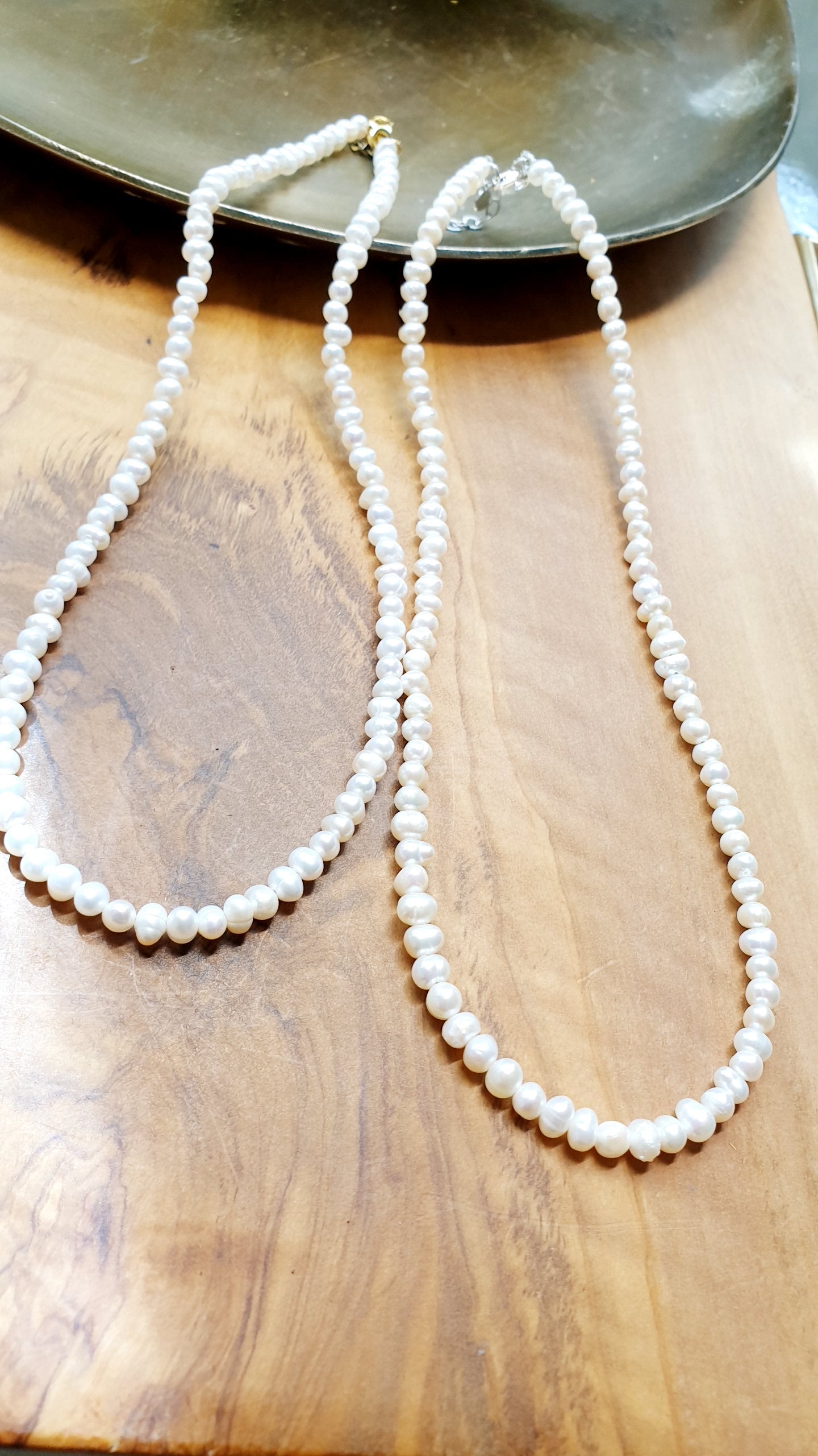 Girocollo con perle di fiume e chiusura di argento