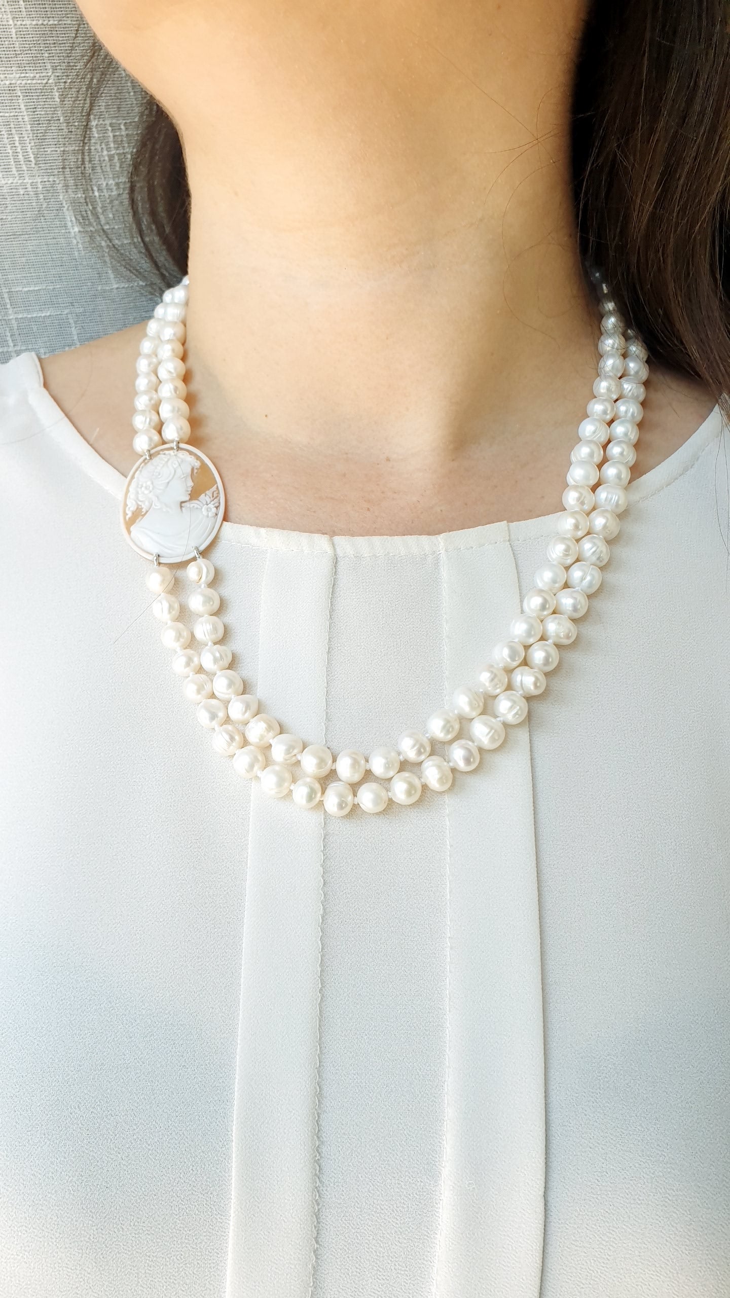 Collana con perle di fiume e cammeo autentico