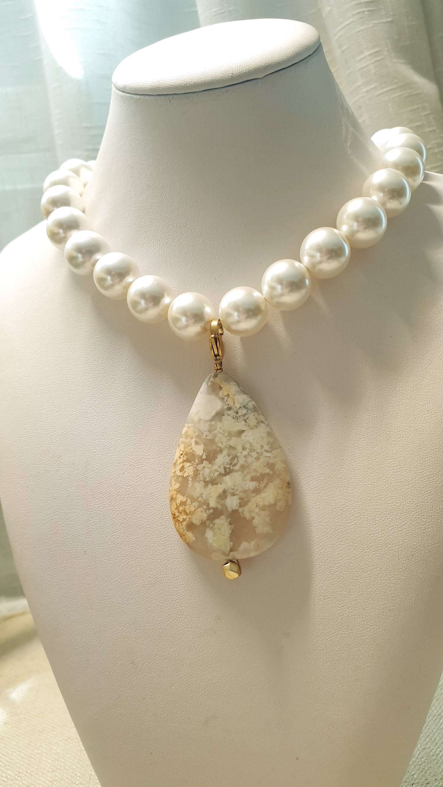 Collana di perle  di Maiorca con agata