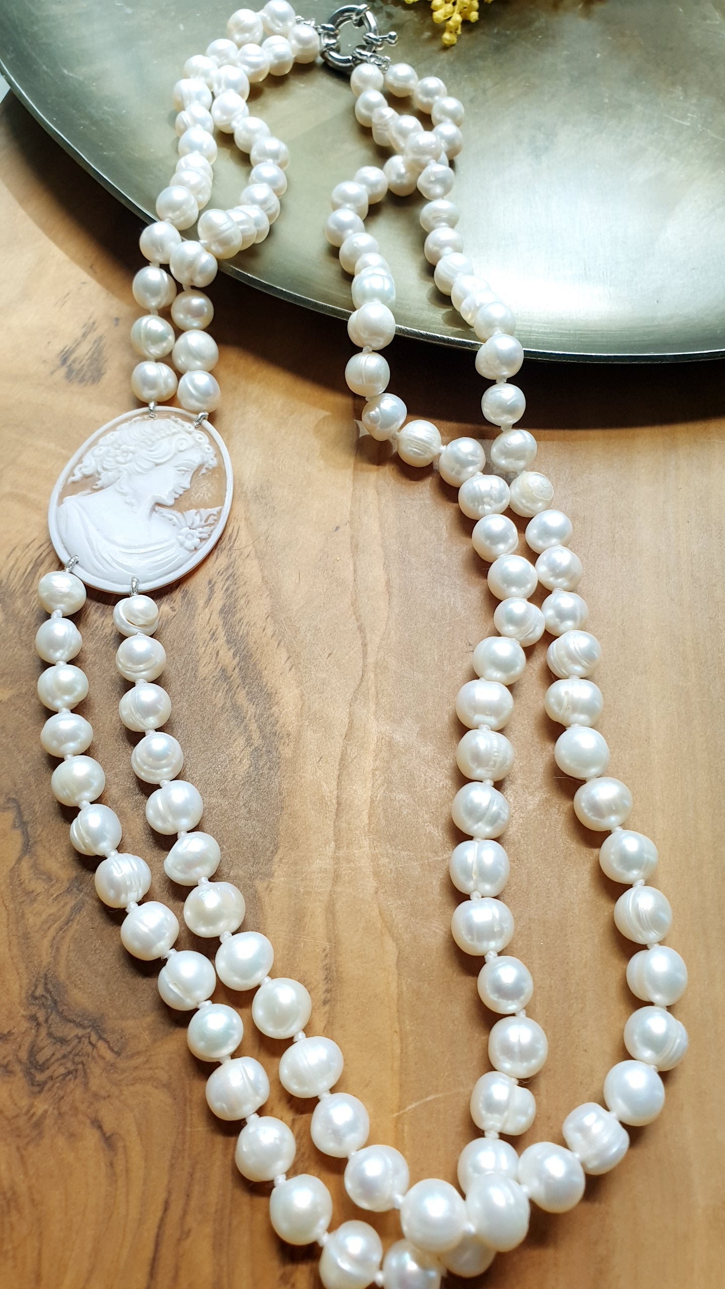 Collana con perle di fiume e cammeo autentico
