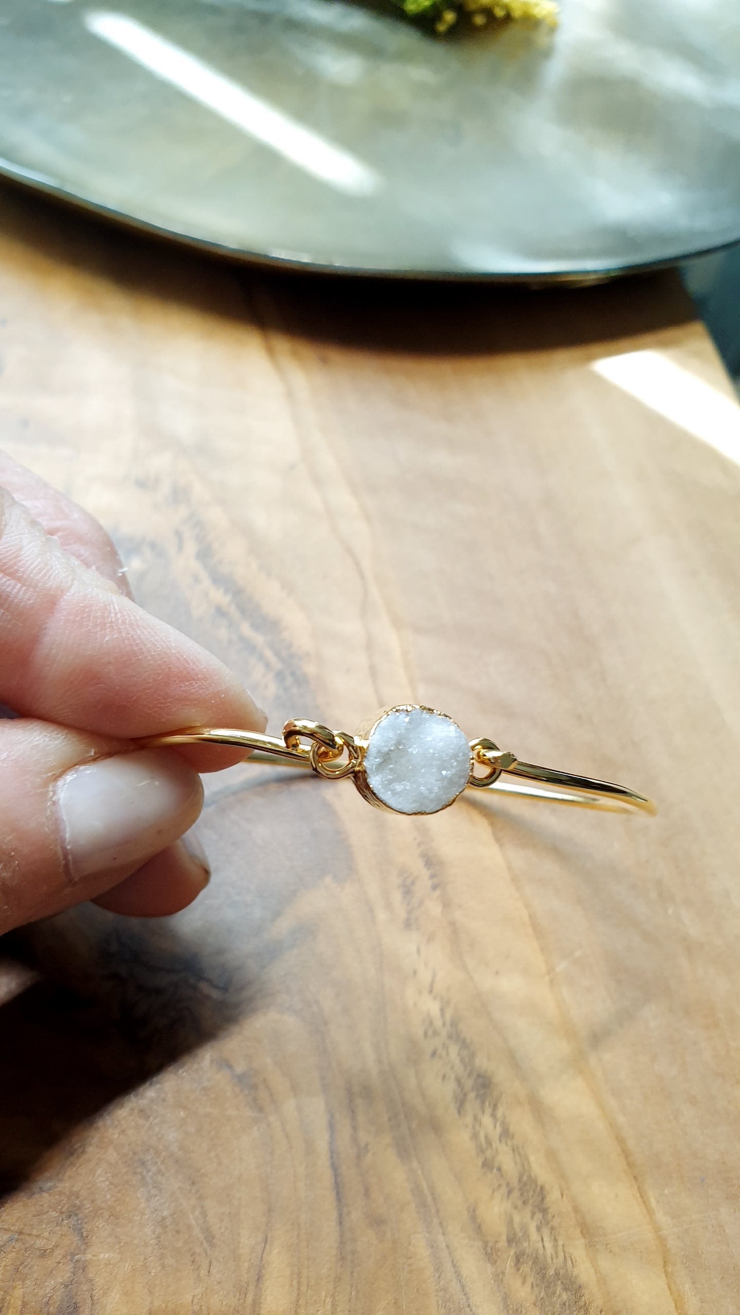 Bracciali placcati oro con druse di quarzo