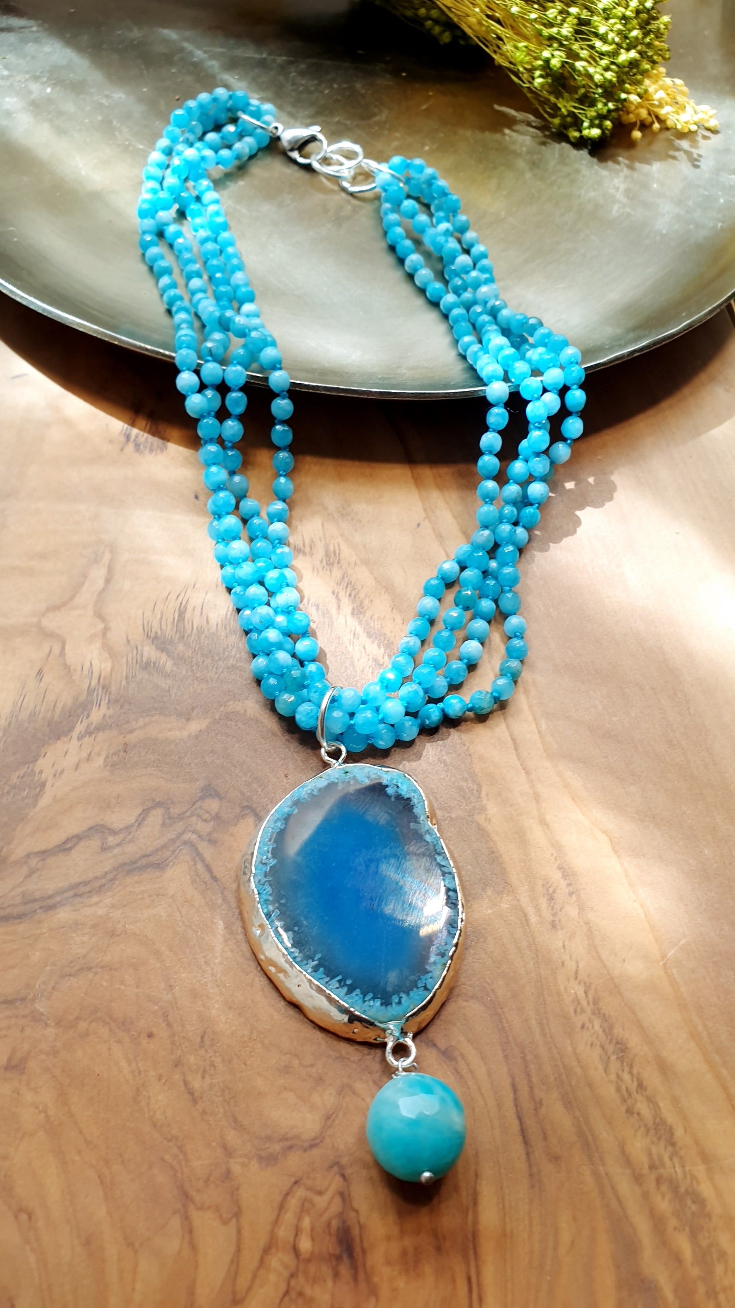 Girocollo di cristallini con agate