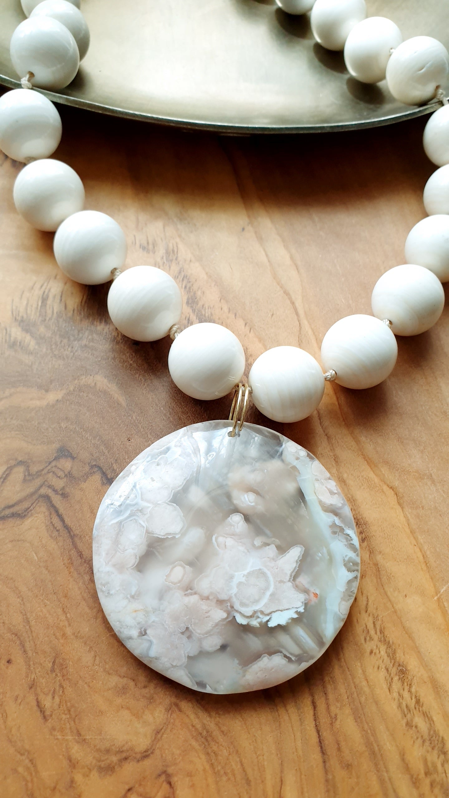 Collana in sfere di agata e agata dendritica