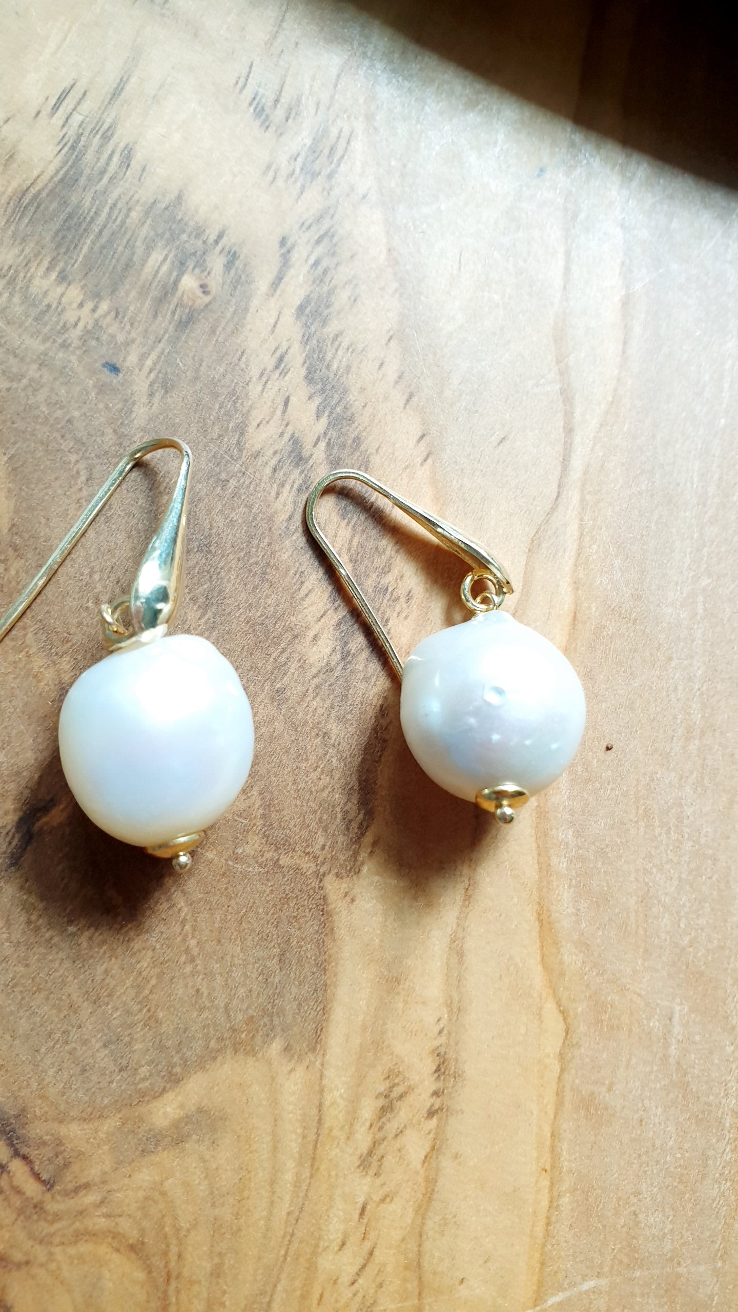 Orecchini in argento con perla barocca