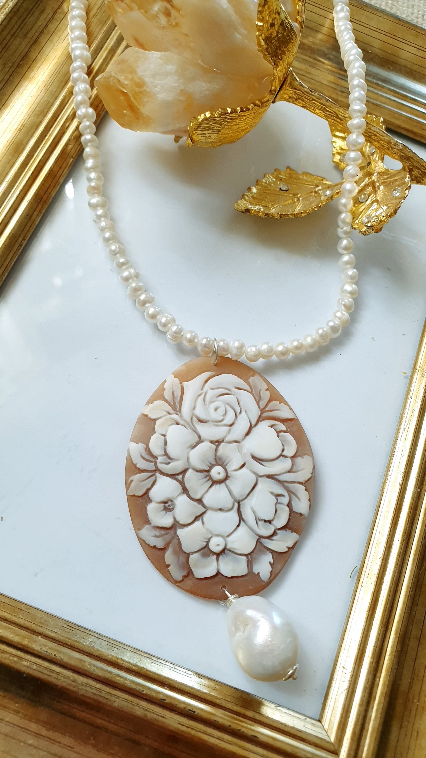Girocollo in argento e perle con cammeo originale