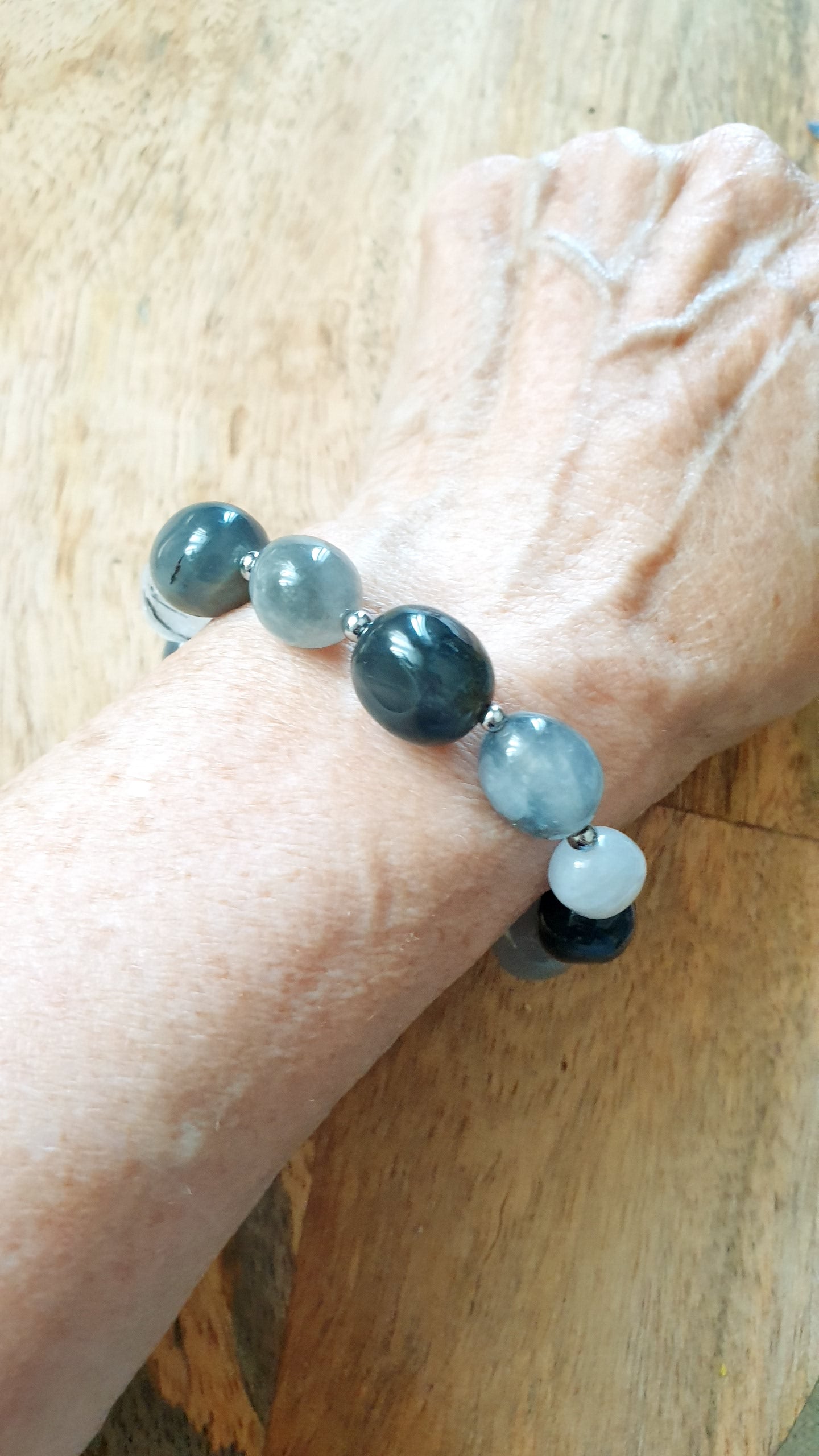 Bracciali con pietre dure
