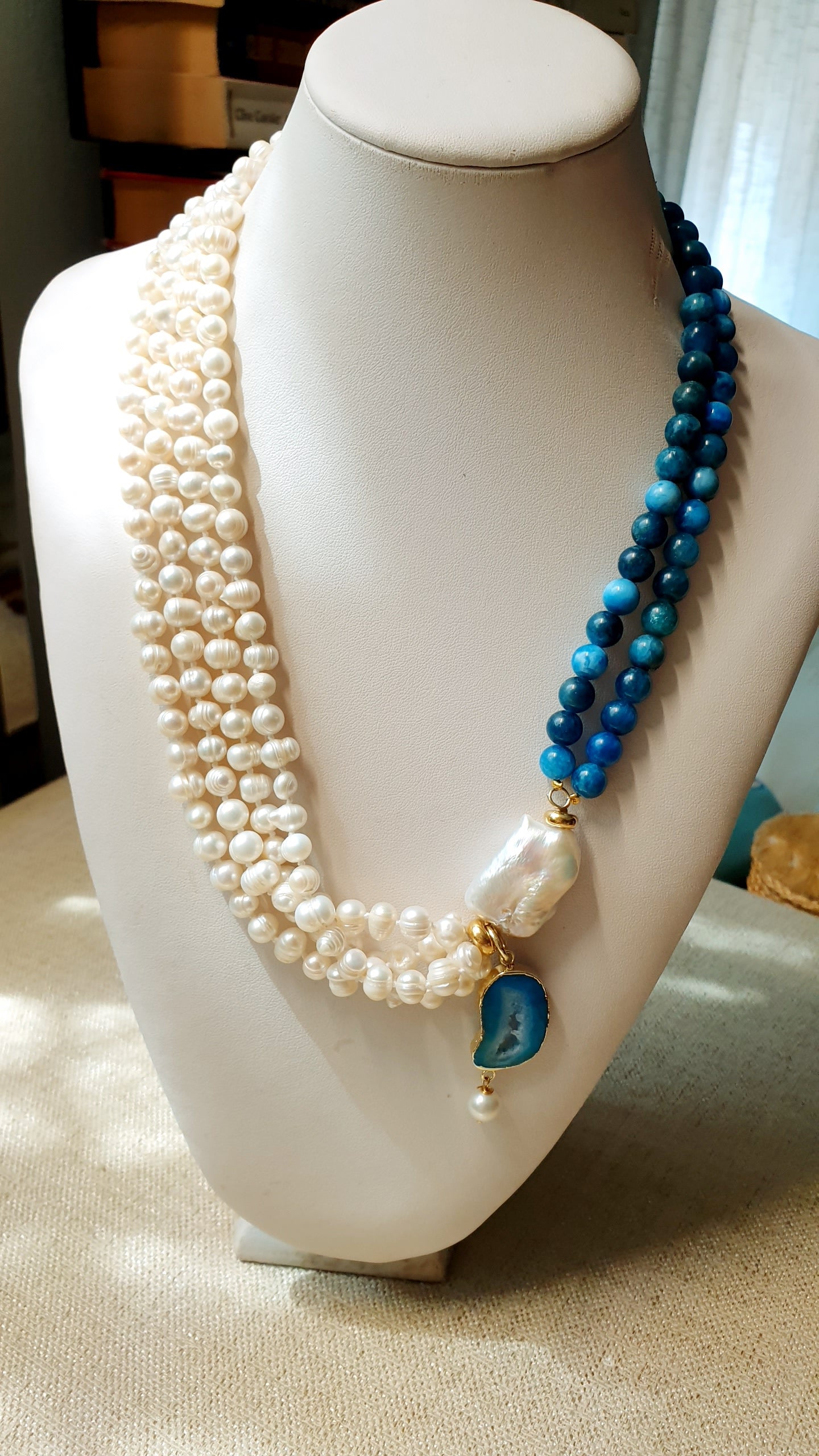 Collana di perle di fiume, apartite, perla.