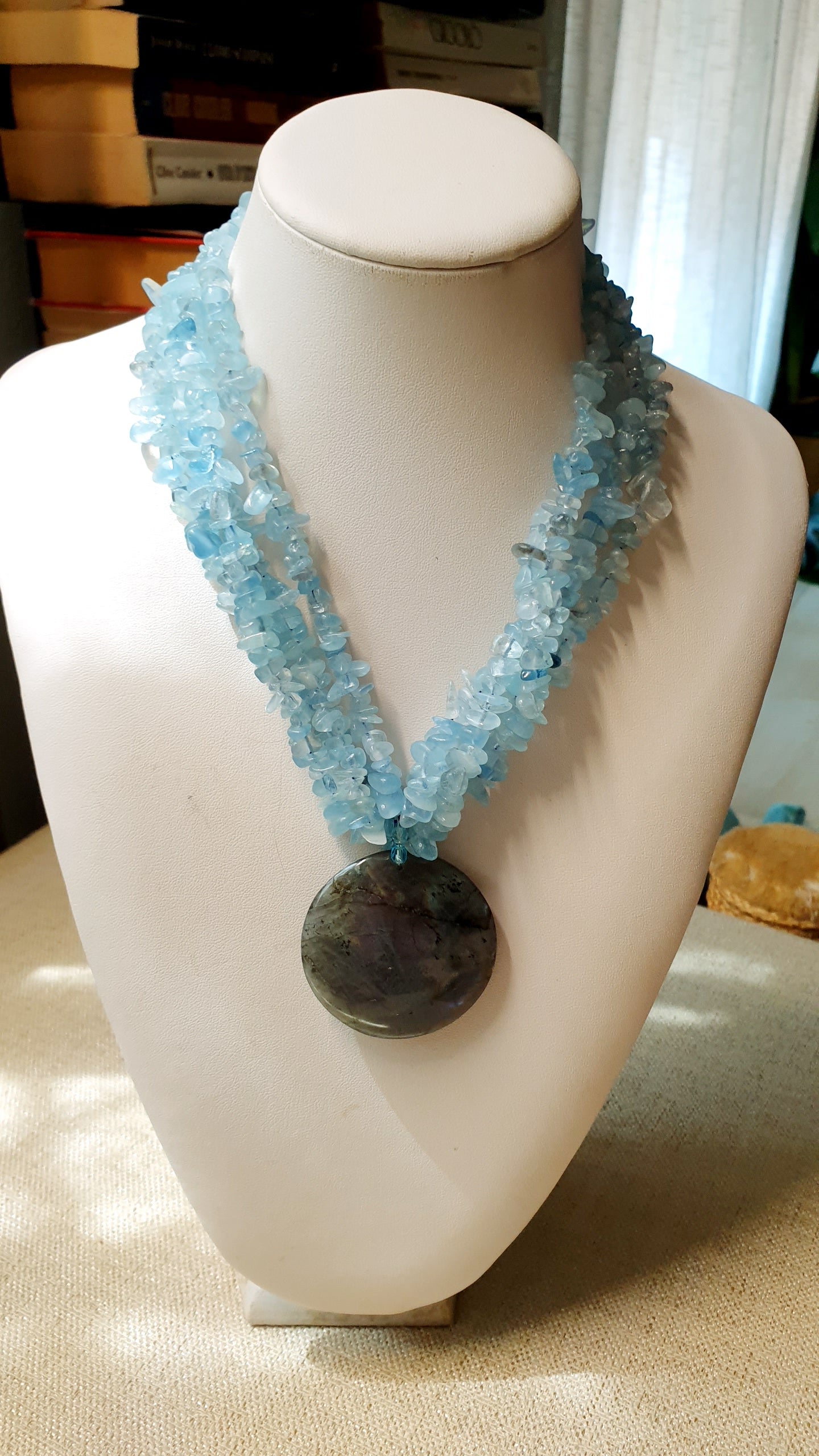 Splendido girocollo in acquamarina e labradorite
