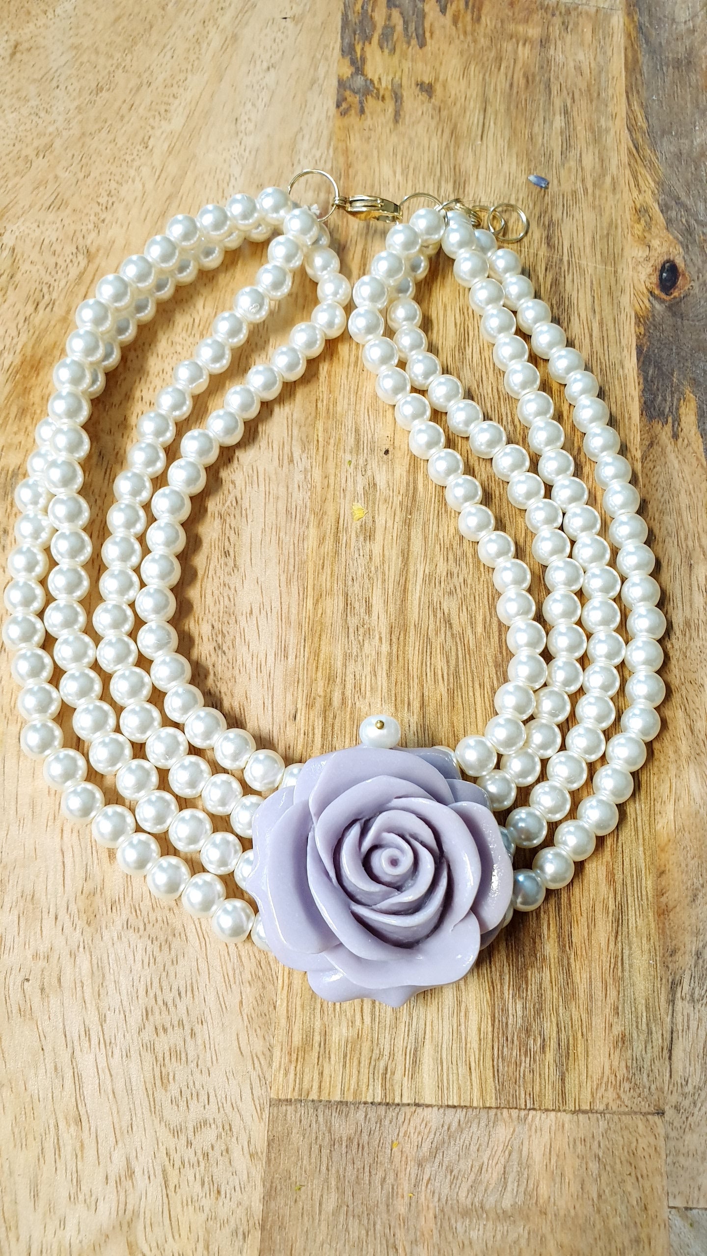 Chocker perle e rosa