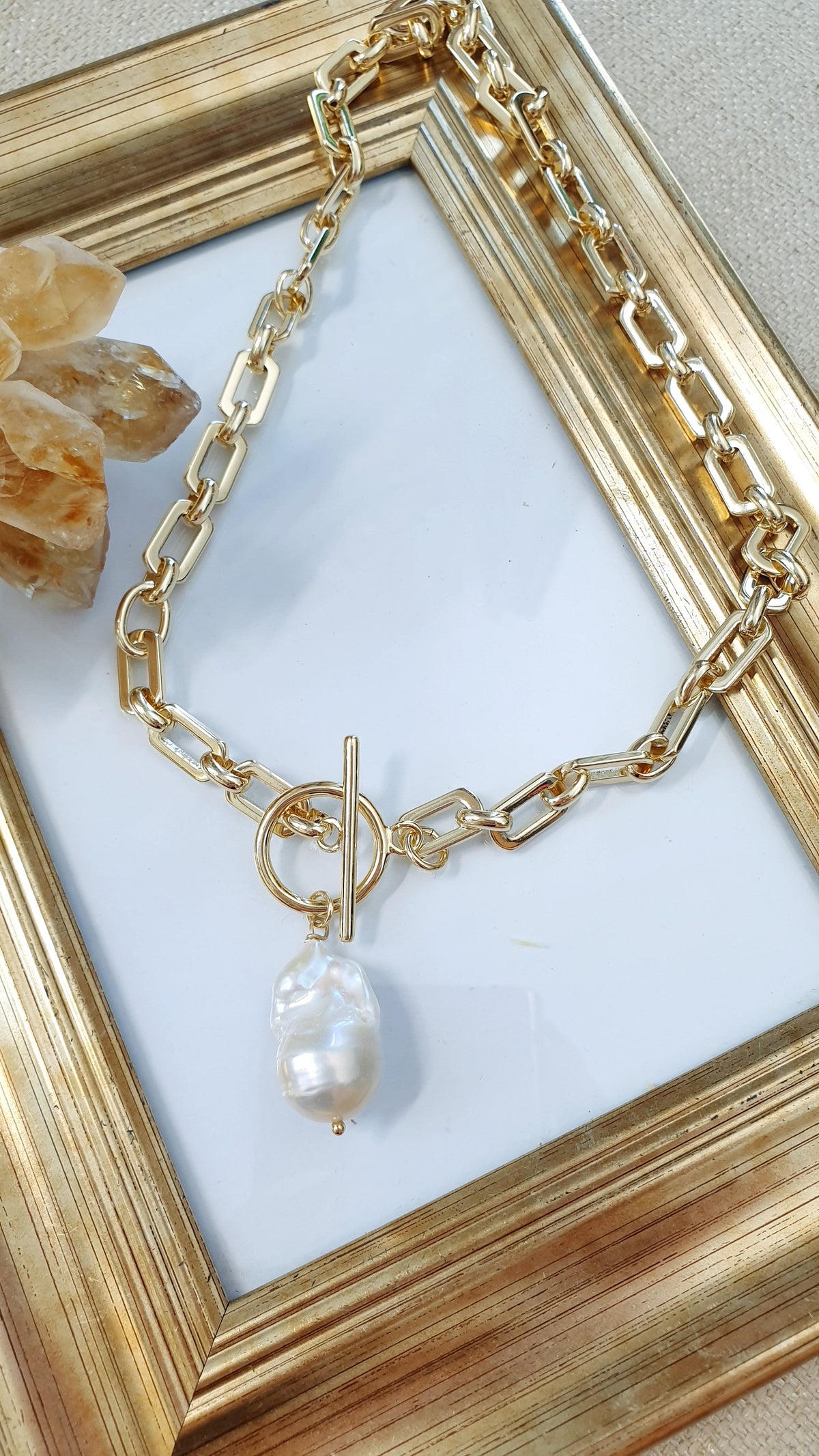 Girocollo in ottone con perla barocca
