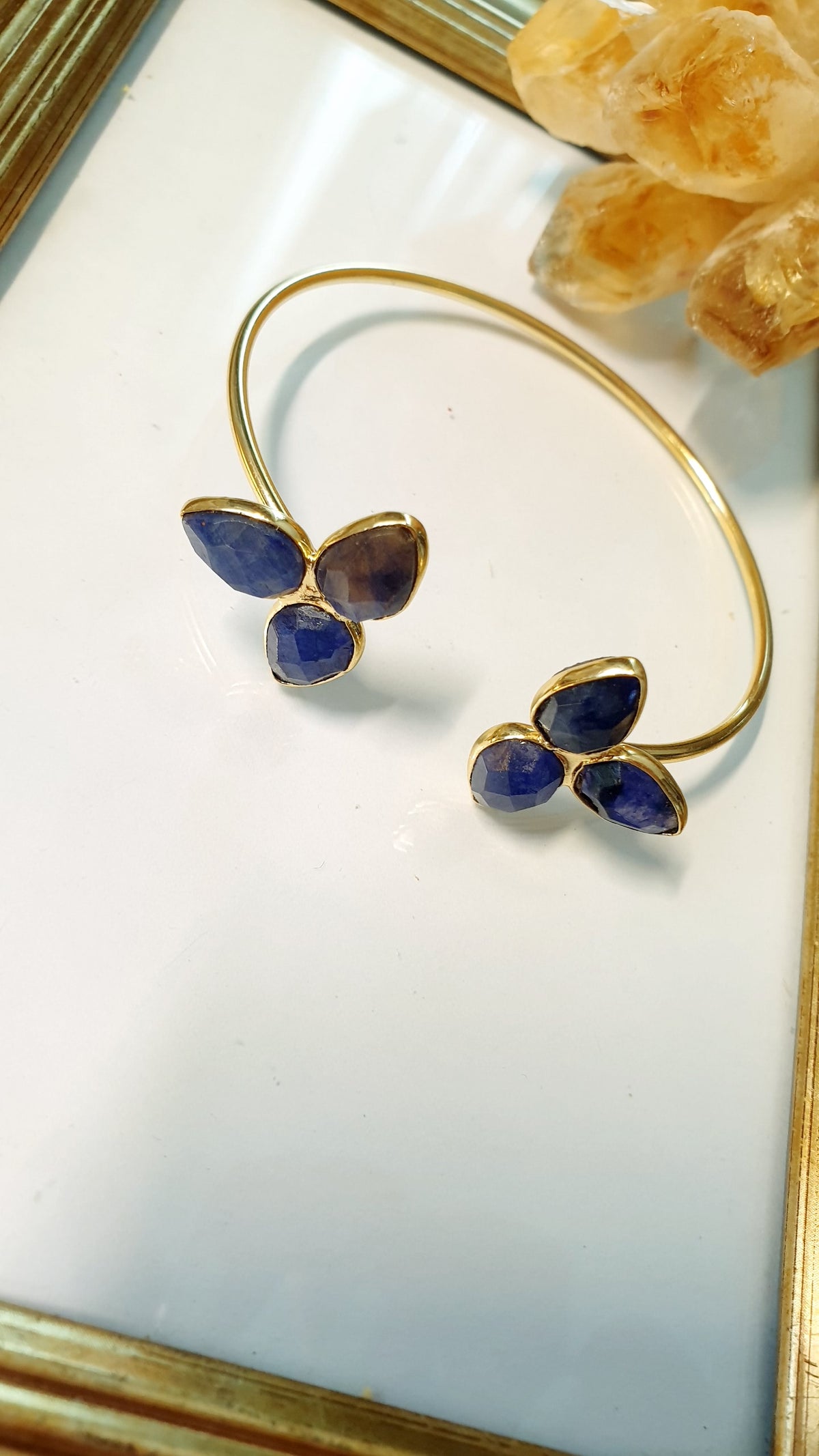 Bracciali in ottone con pietre dure