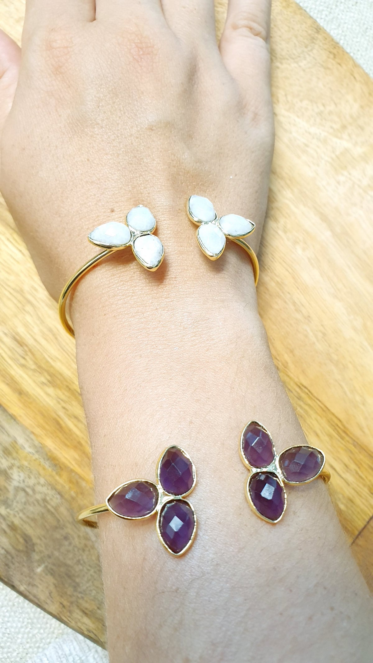 Bracciali in ottone con pietre dure