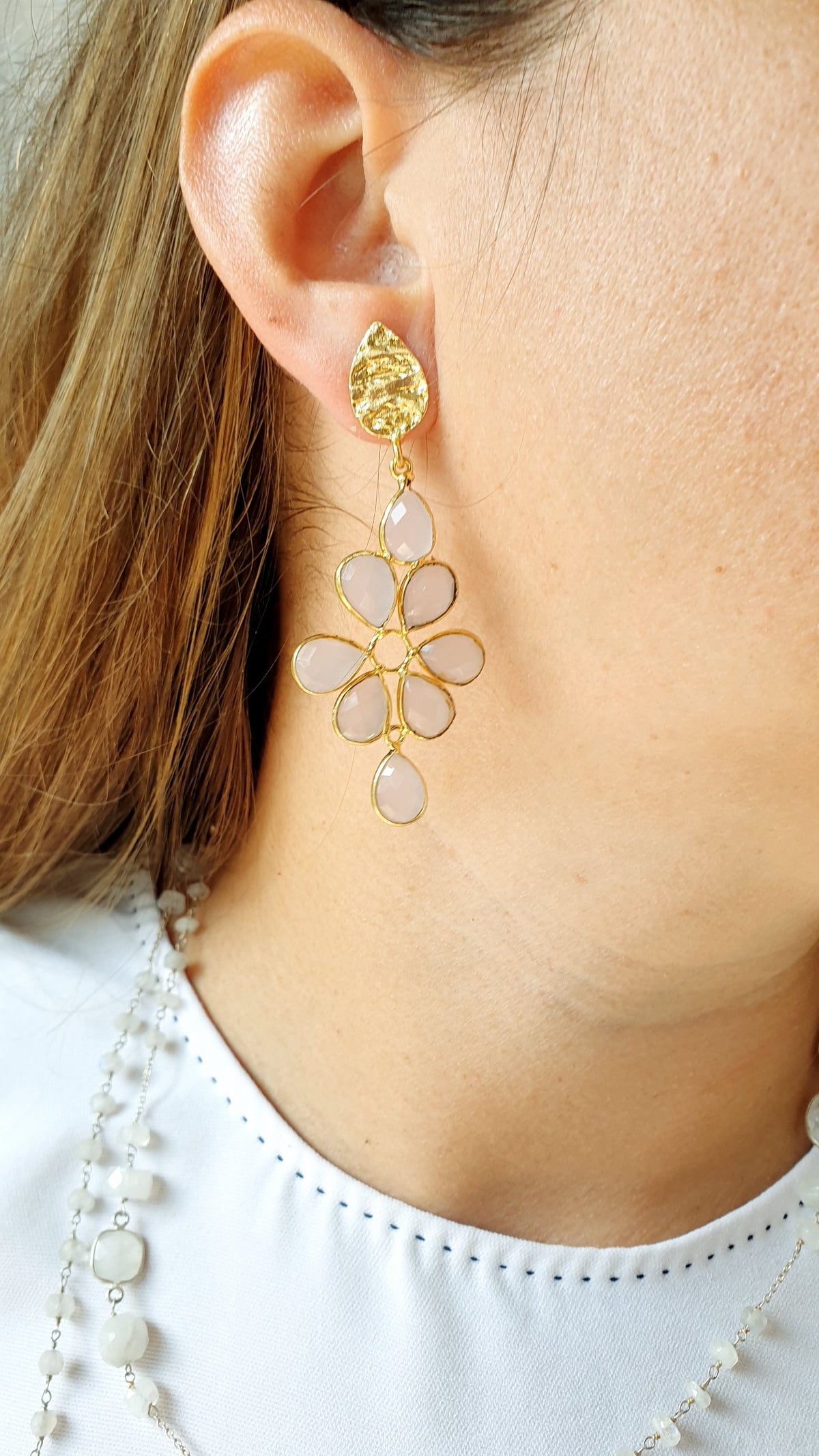 Orecchini di ottone con quarzo rosa