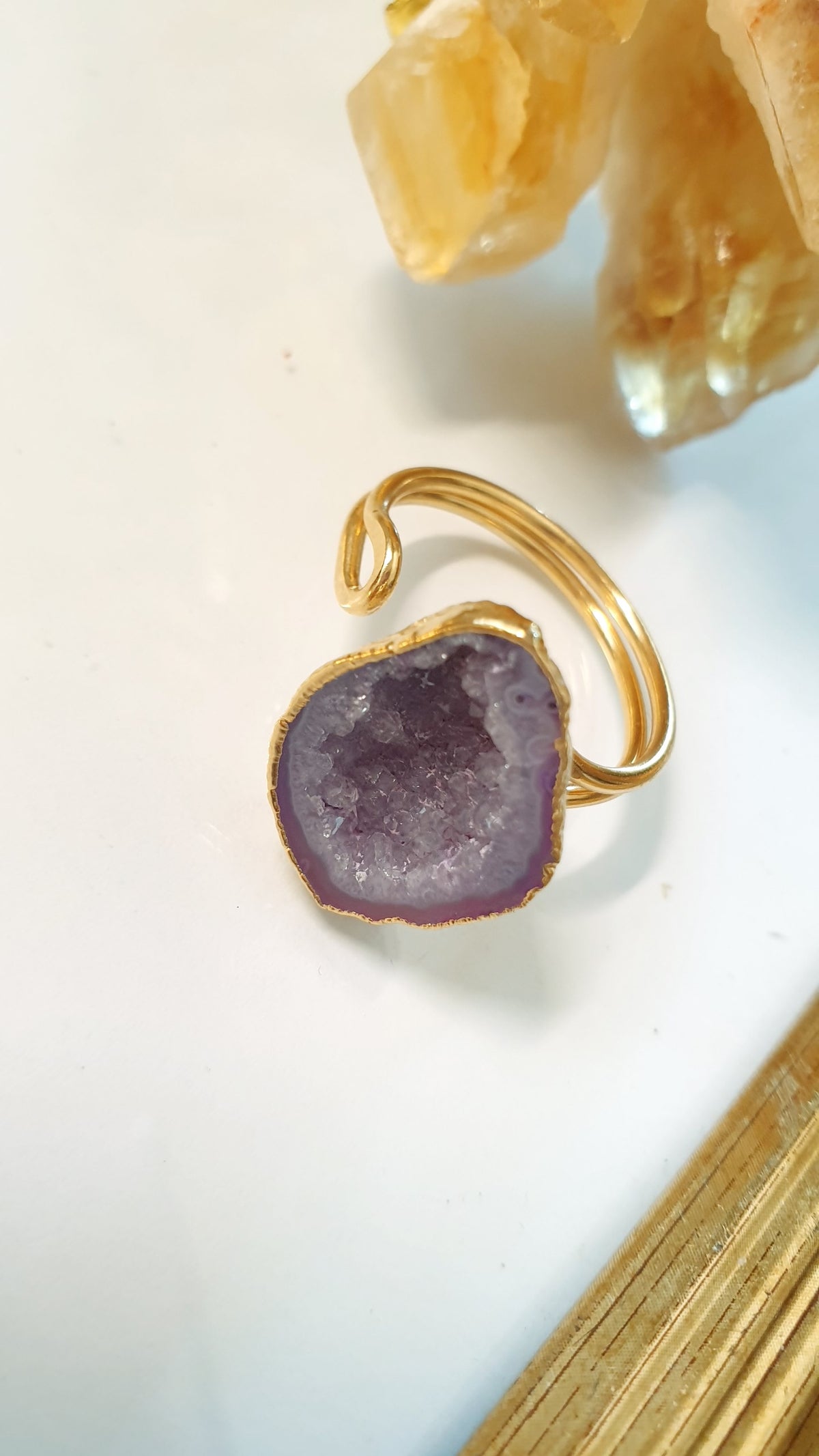 Anello regolabile con drusa di agata