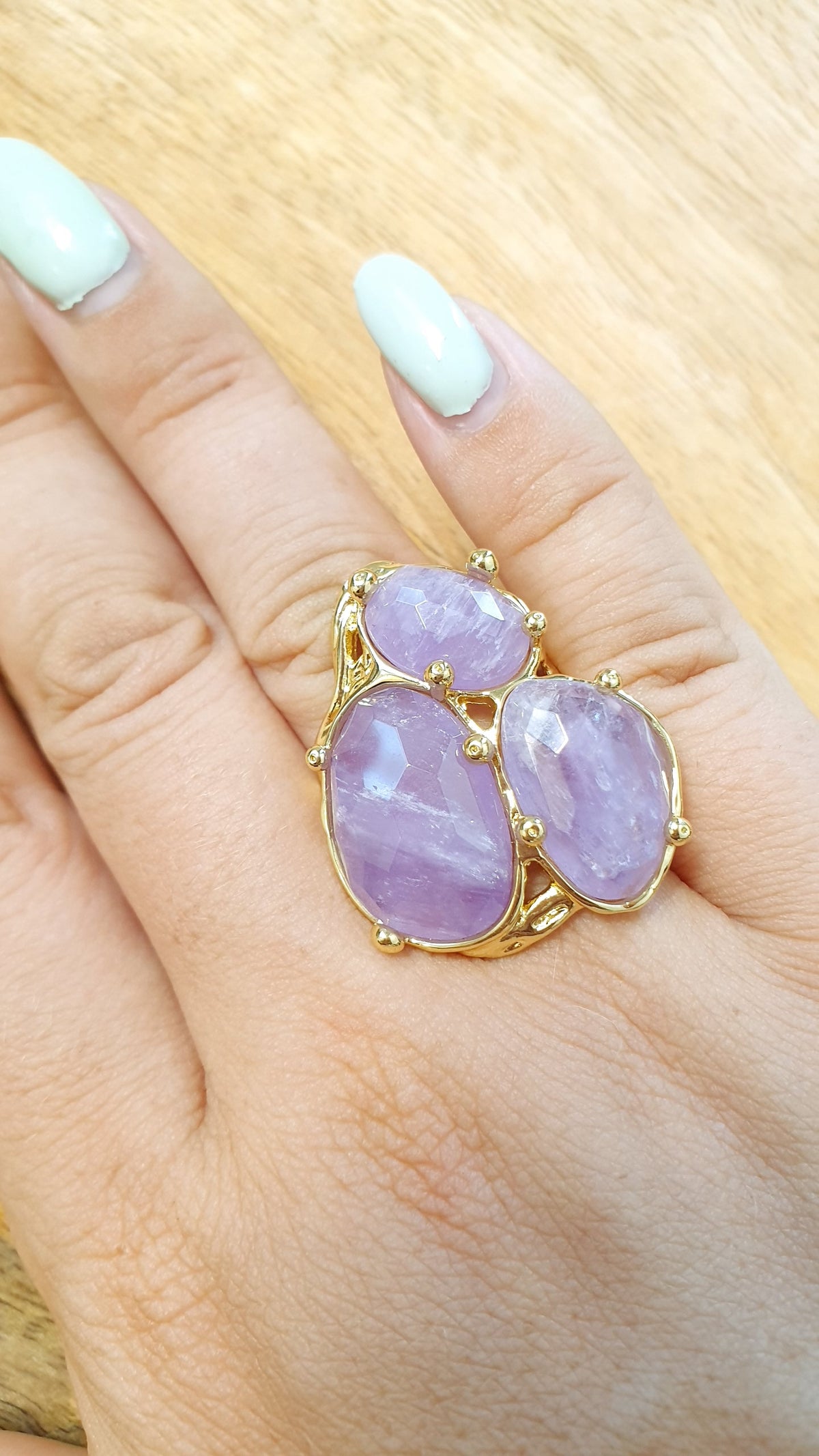 Anello in bronzo con ametista
