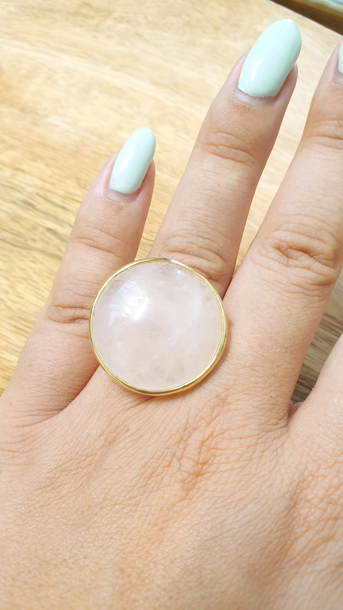 Anello in bronzo con quarzo rosa