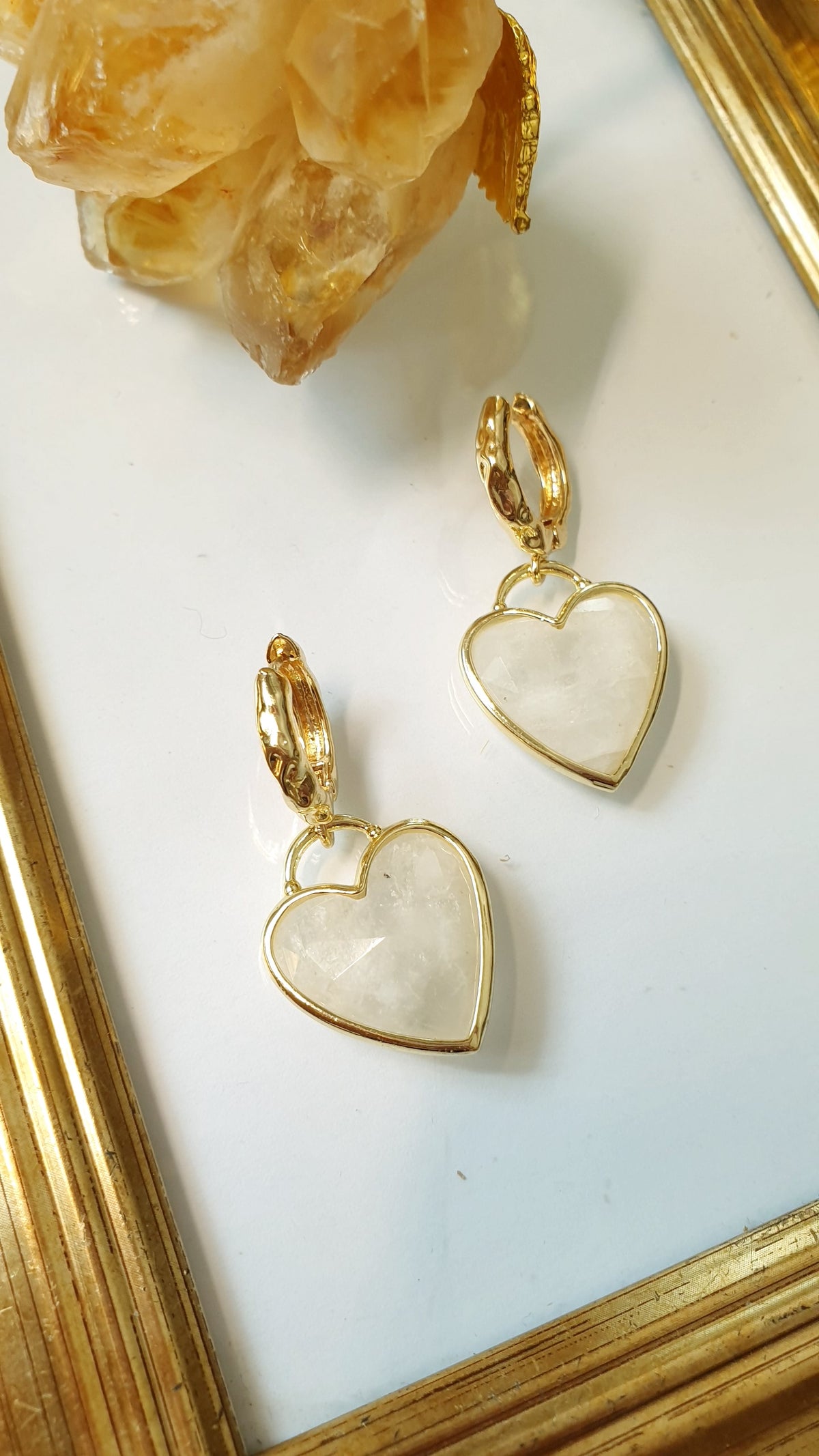 Orecchini in bronzo con cuore pietra di Luna