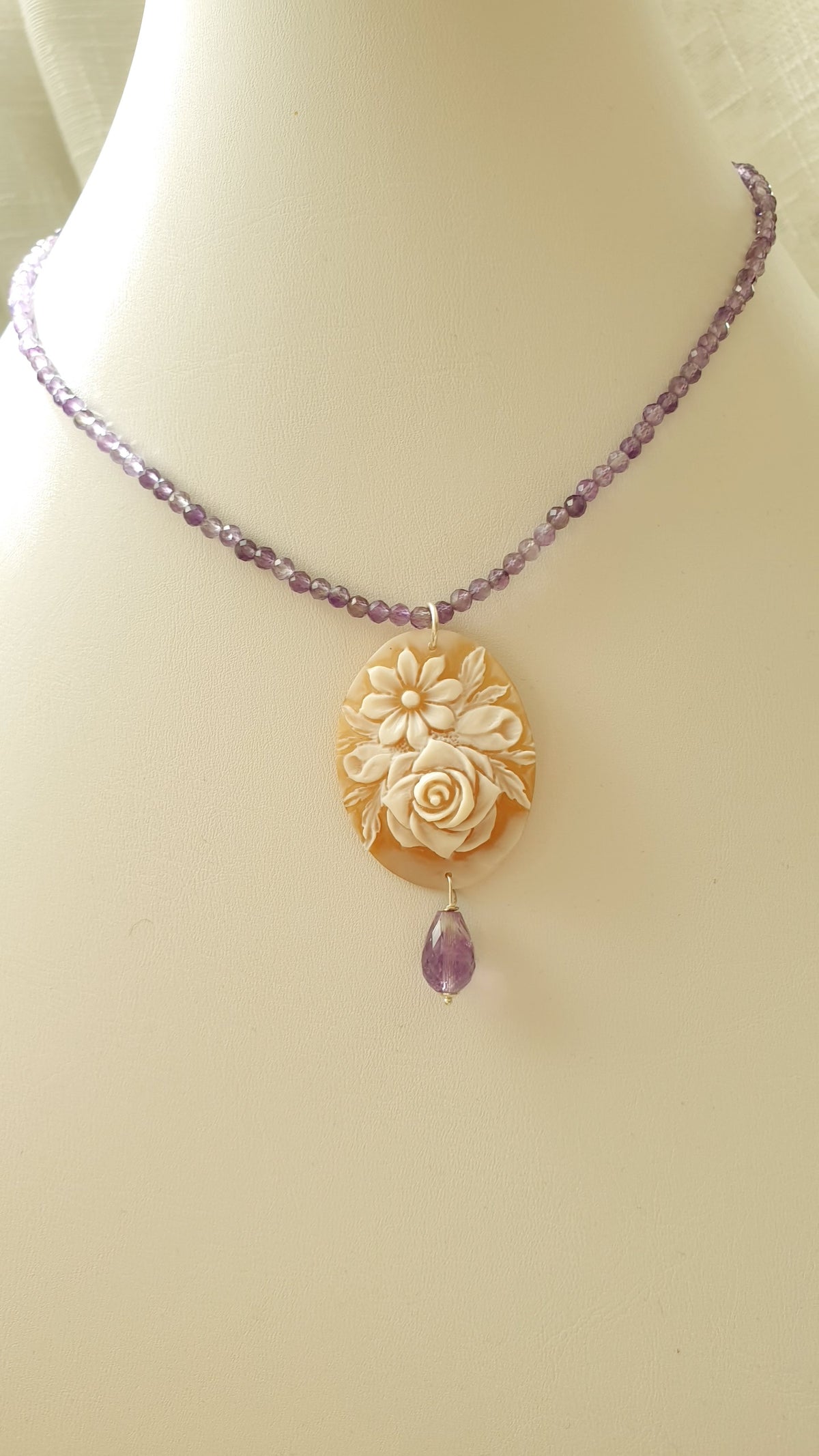 Girocollo in argento con ametista, cammeo originale.
