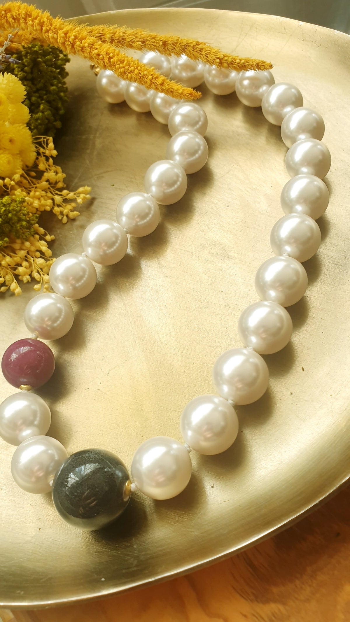 Collana con perle di Swarovski e ceramica