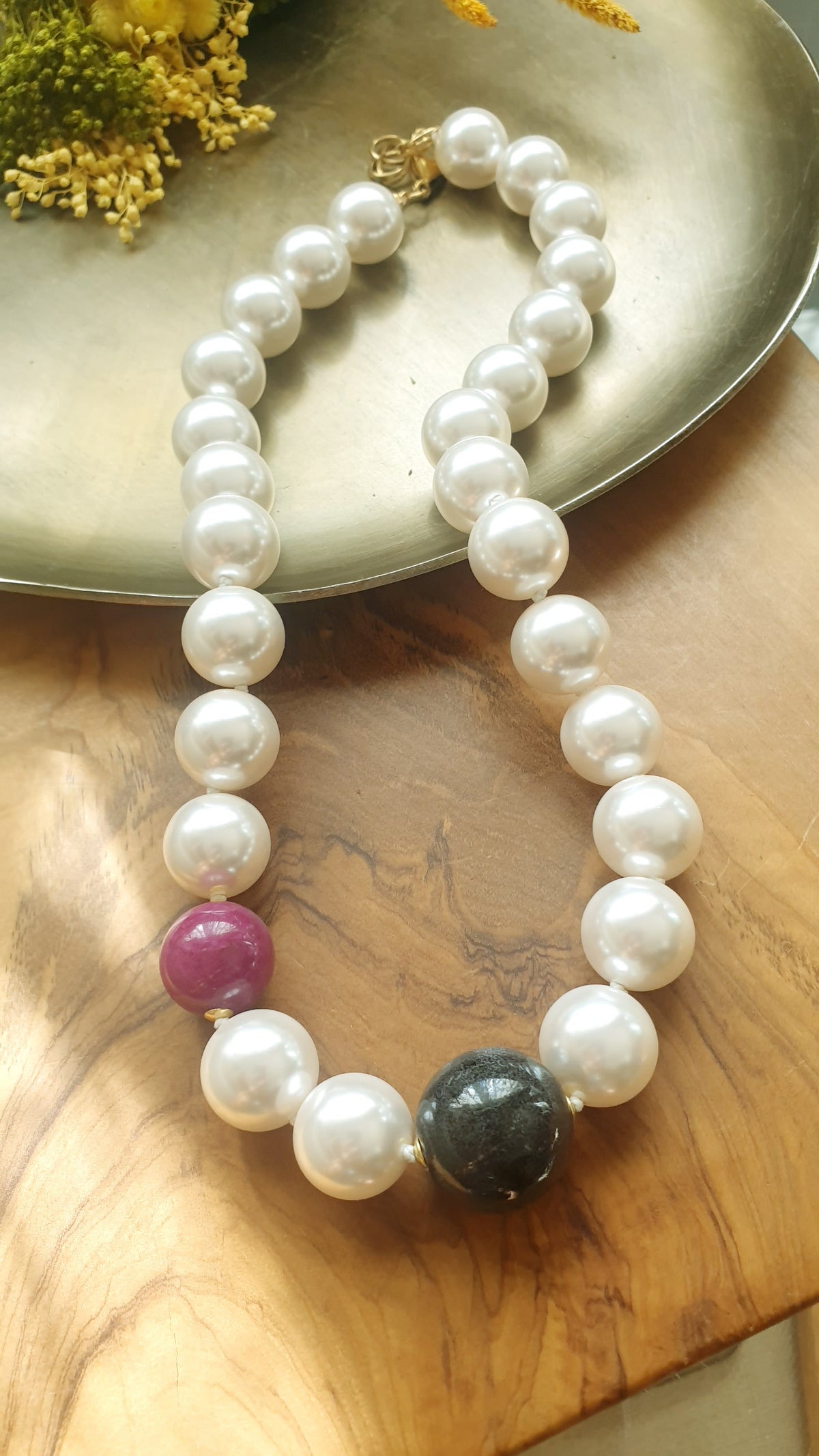 Collana con perle di Swarovski e ceramica