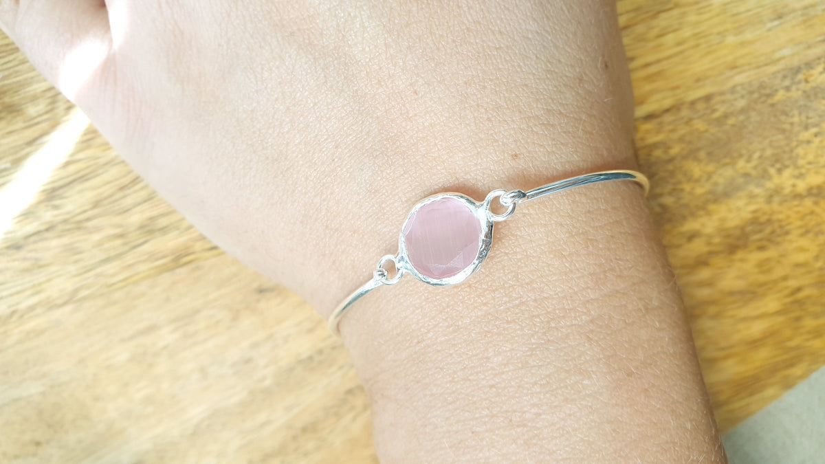 Bracciali di ottone argentato con occhio di gatto