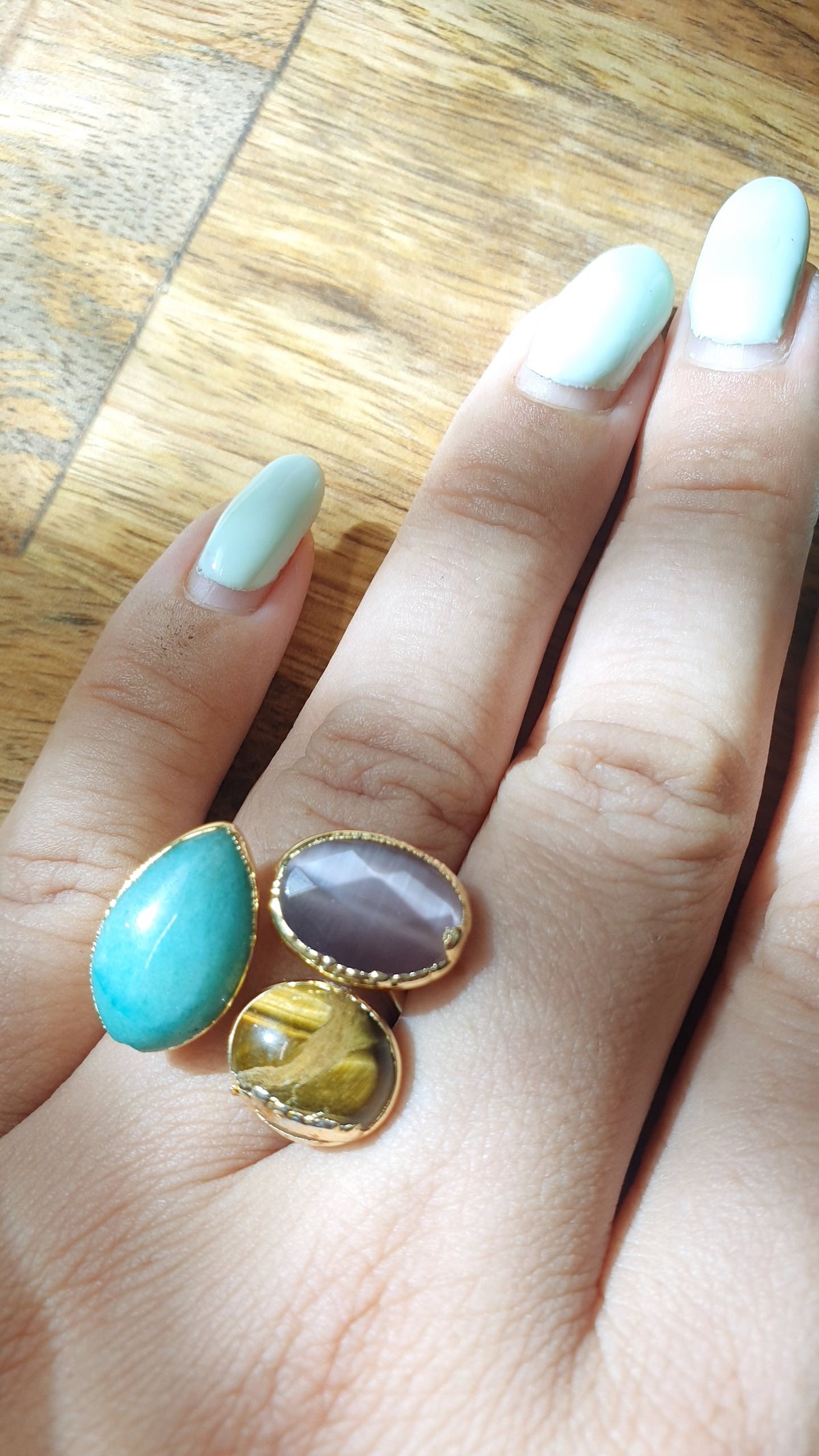 Anello  regolabile di ottone con tre pietre