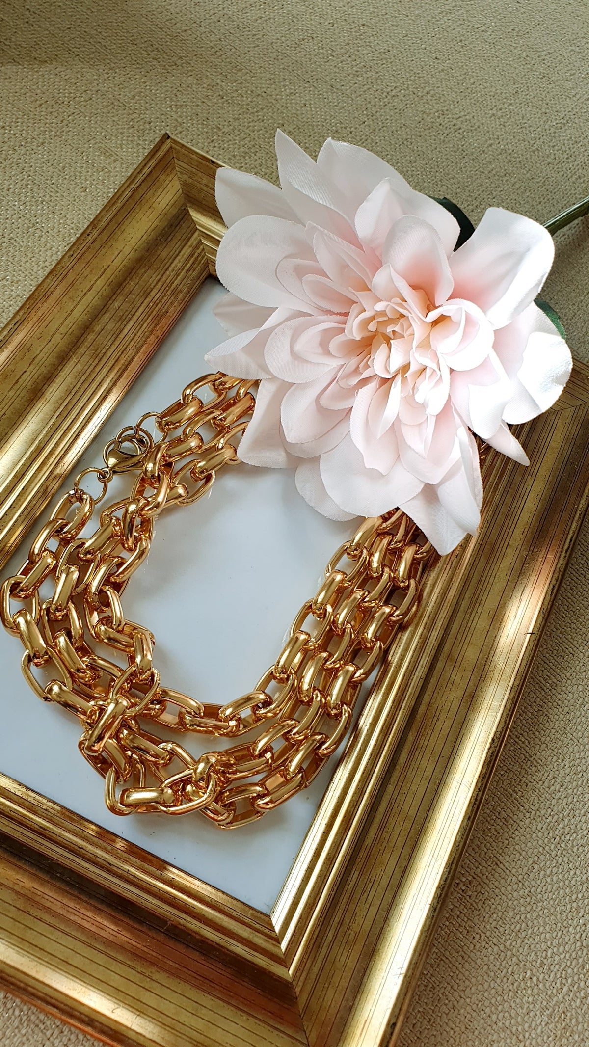 Collana lunga di alluminio