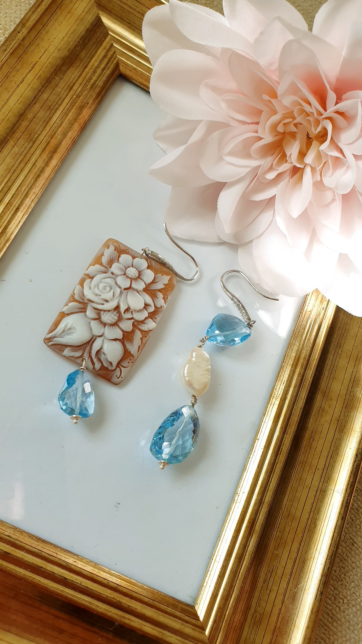 Bellissimi orecchini in argento con cammeo originale, perla e ossidiana