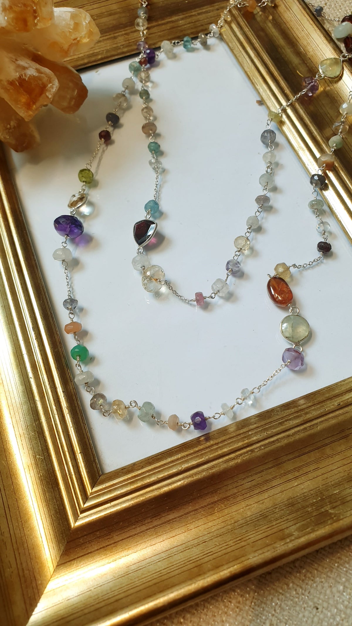 Lunga collana in argento con ametista,morganite, ambra, acquamarina e pietra di Luna